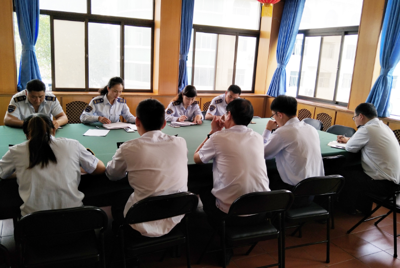 公交集團(tuán)佳連公司扎實(shí)做好“中秋、國慶”雙節(jié)期間作風(fēng)建設(shè)