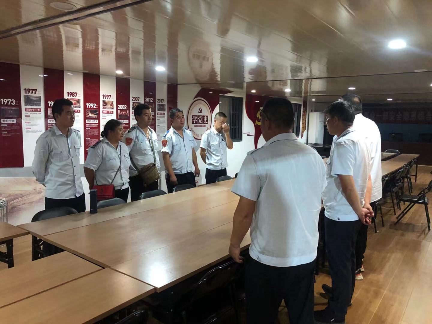 公交集團(tuán)公交事業(yè)一部 開(kāi)展夏季駕駛員安全行車(chē)談心談話(huà)