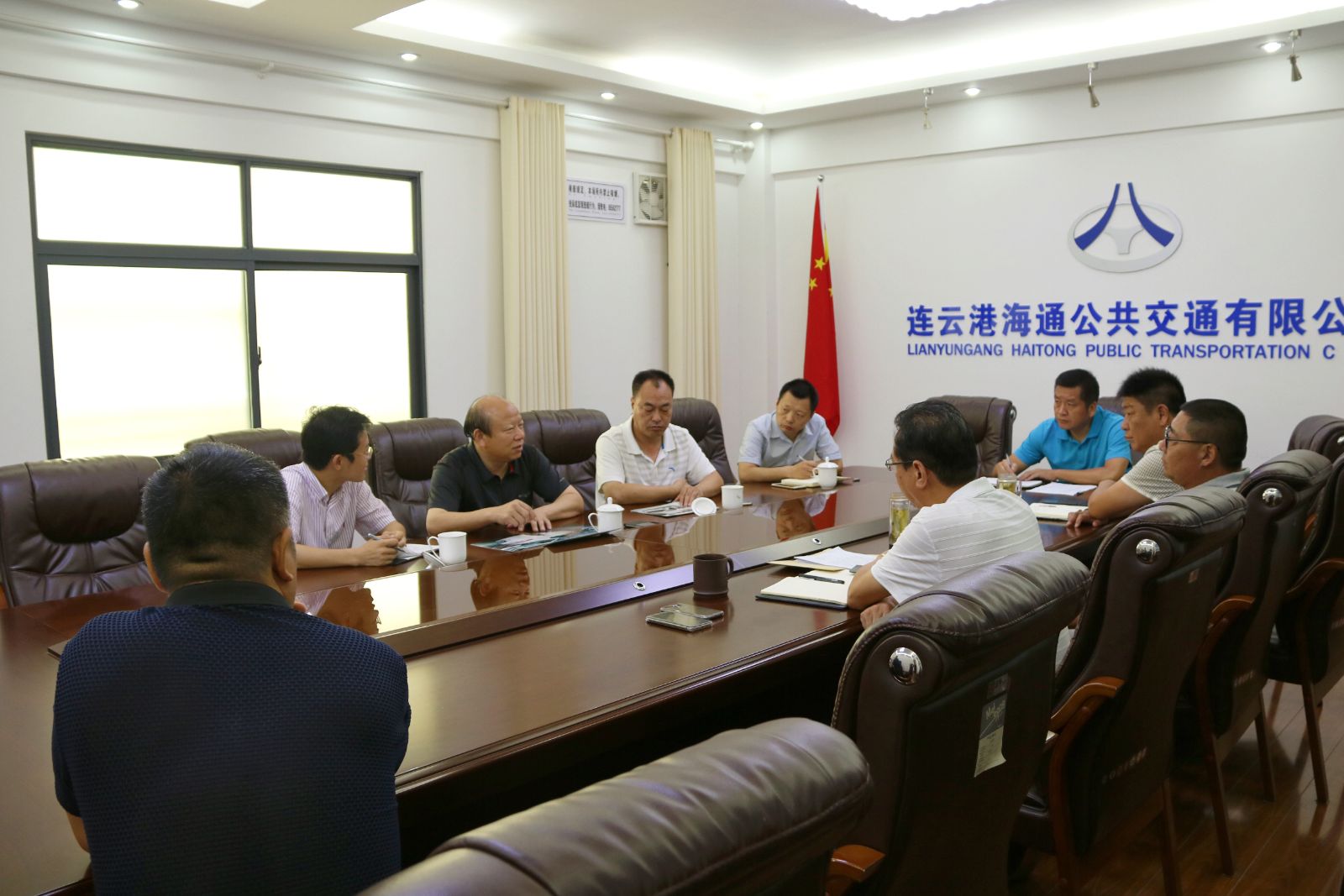 市機關(guān)事務管理局領(lǐng)導蒞臨海通公交公司調(diào)研考察