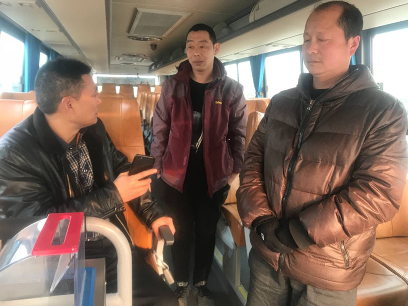 公交集團(tuán)經(jīng)營發(fā)展事業(yè)部對新進(jìn)駕駛員開展應(yīng)急處置培訓(xùn)