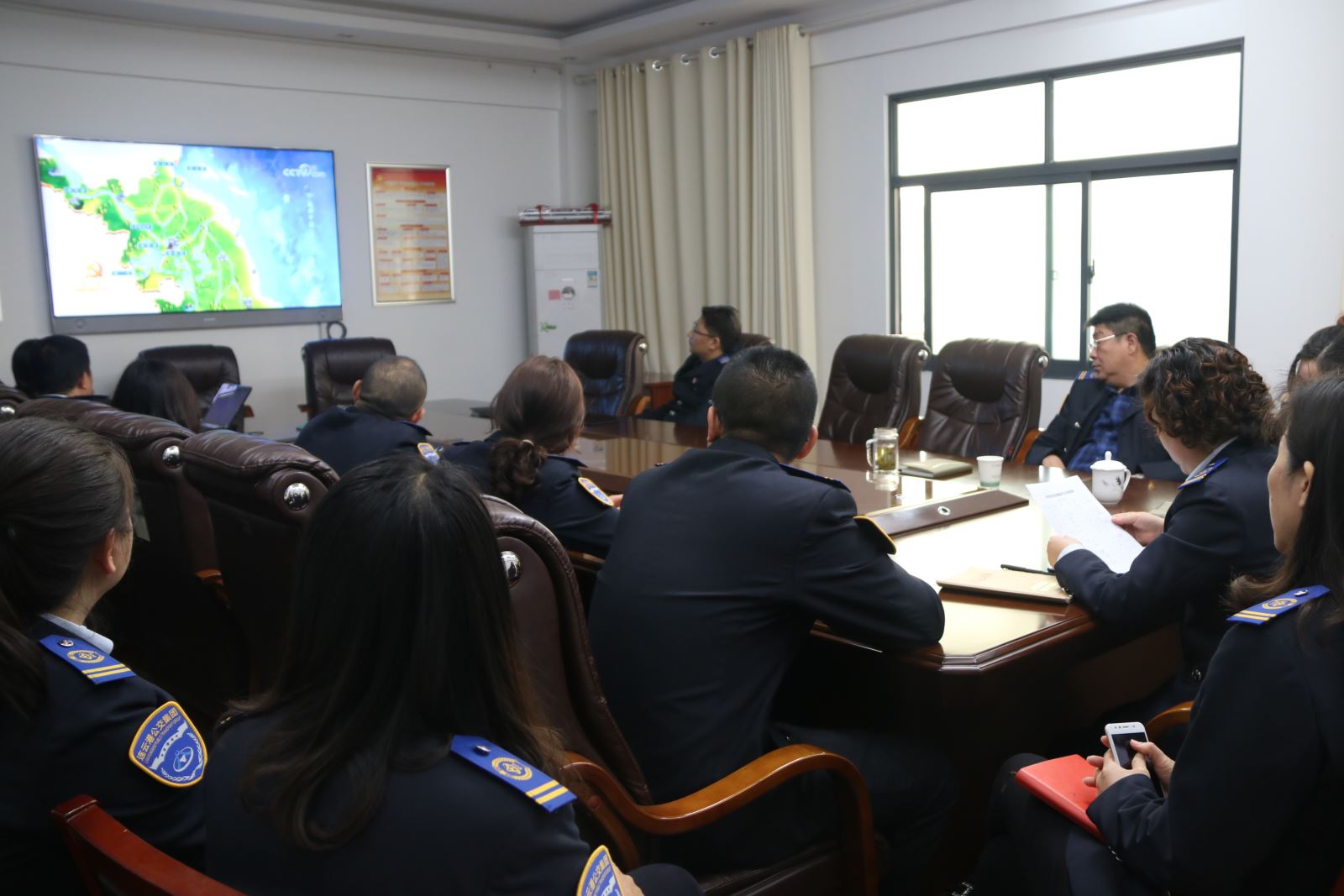 公交集團(tuán)固定學(xué)習(xí)日組織各總支、支部觀看《航拍中國(guó)》之江蘇篇