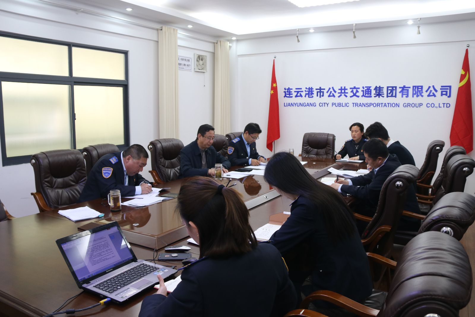 公交集團(tuán)召開(kāi)2018年人大建議、政協(xié)提案辦理工作專(zhuān)題會(huì)議